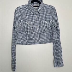Blue Gingham Cropped Button-Up Shirt Contrast stitched crop fit shirt